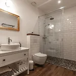 Homestay Entire House In The Center Of - Free Parking - Dragon Garden Pavilion Ljubljana