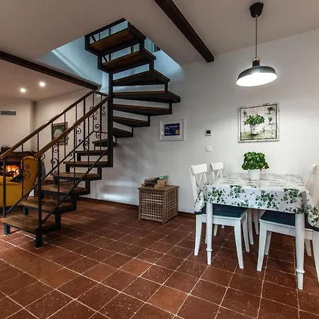 Entire House In The Center Of - Free Parking - Dragon Garden Pavilion לובליאנה