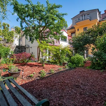 Entire House In The Center Of - Free Parking - Dragon Garden Pavilion * Ljubljana