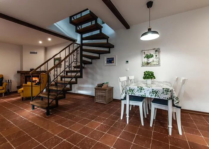 Entire House In The Center Of - Free Parking - Dragon Garden Pavilion Ljubljana