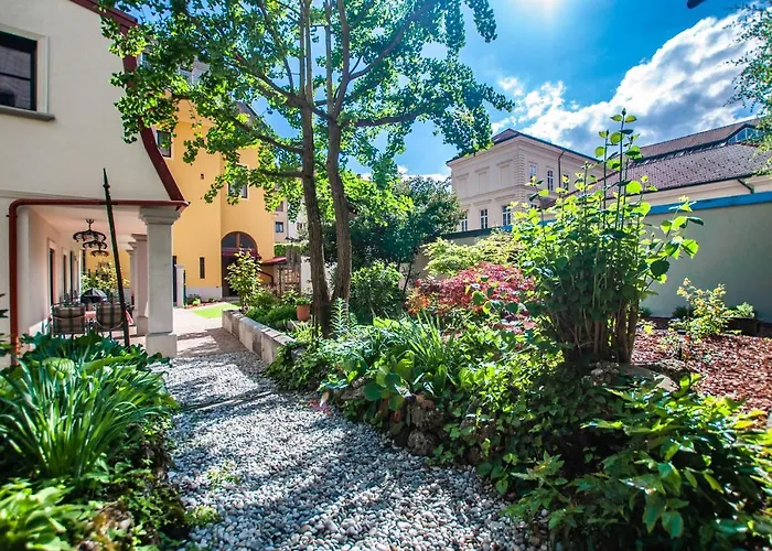 Entire House In The Center Of - Free Parking - Dragon Garden Pavilion Любляна