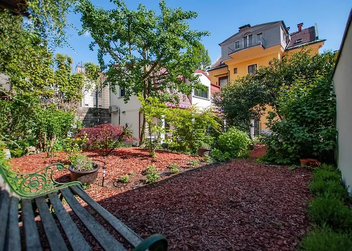 Entire House In The Center Of - Free Parking - Dragon Garden Pavilion * Ljubljana