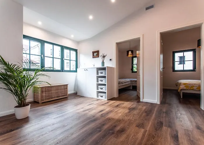 Pansiyon Entire House In The Center Of - Free Parking - Dragon Garden Pavilion Ljubljana